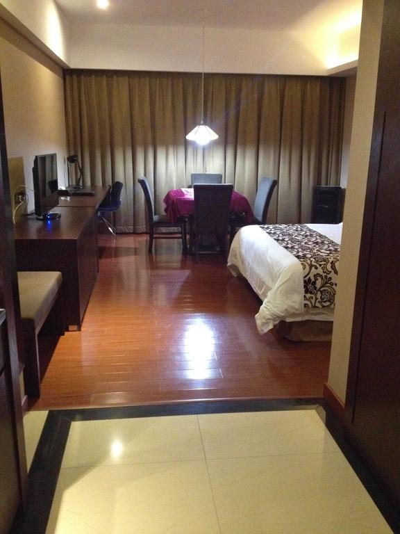 Dongguan Junyue Hotel Zimmer foto